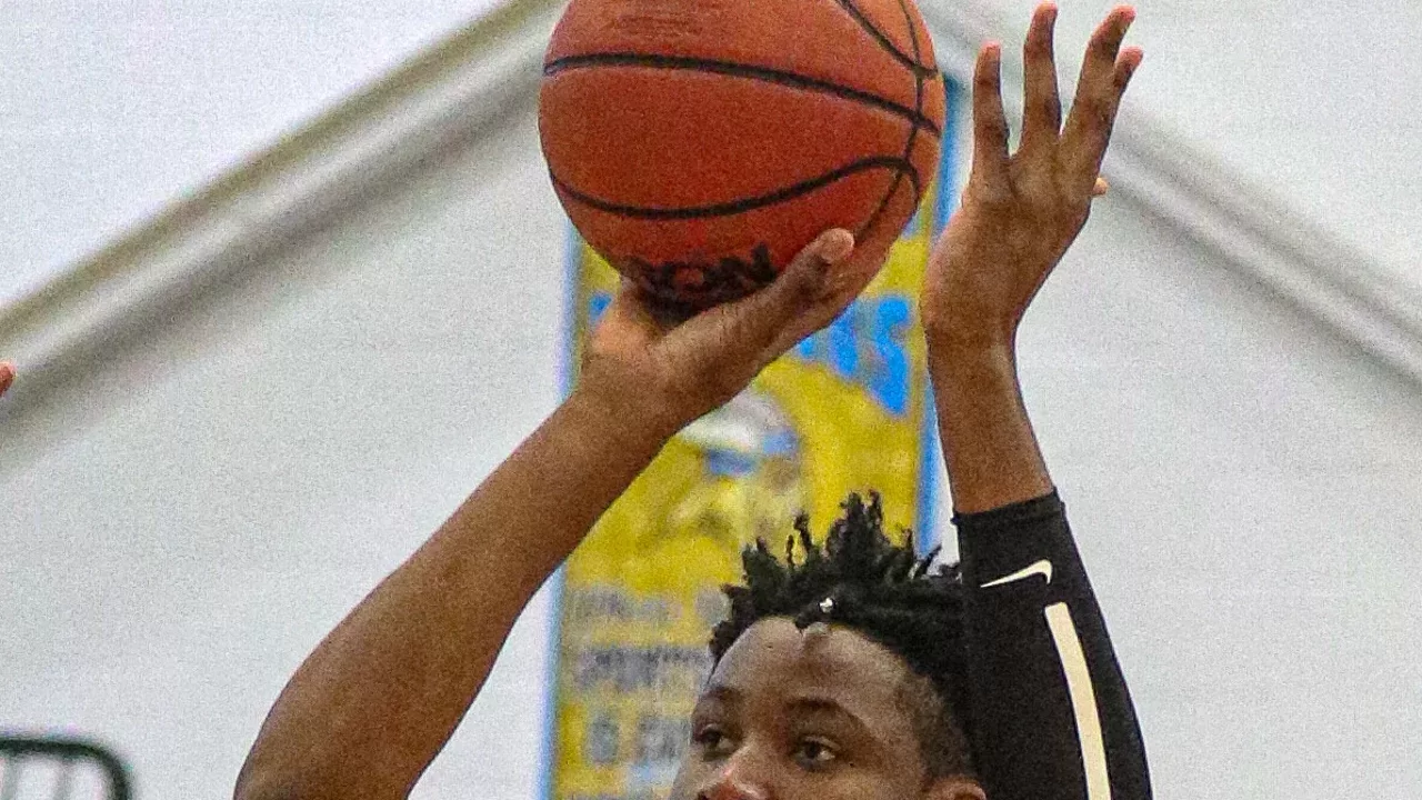 Jonathan Kuminga durante un partido de la NBA