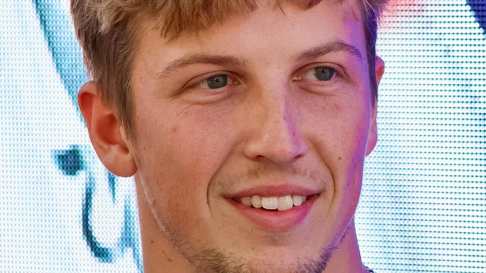 Liam Lawson, piloto de Red Bull, en un evento de Formula 1