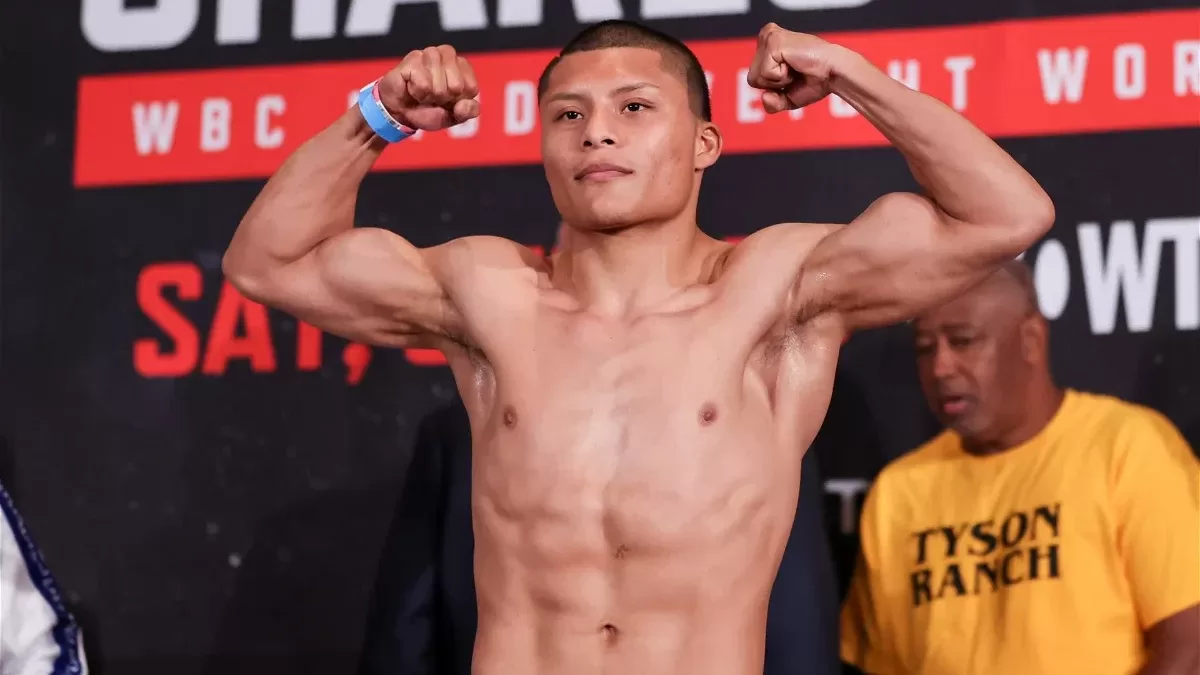 Isaac Pitbull Cruz durante un pesaje de boxeo (foto de archivo)