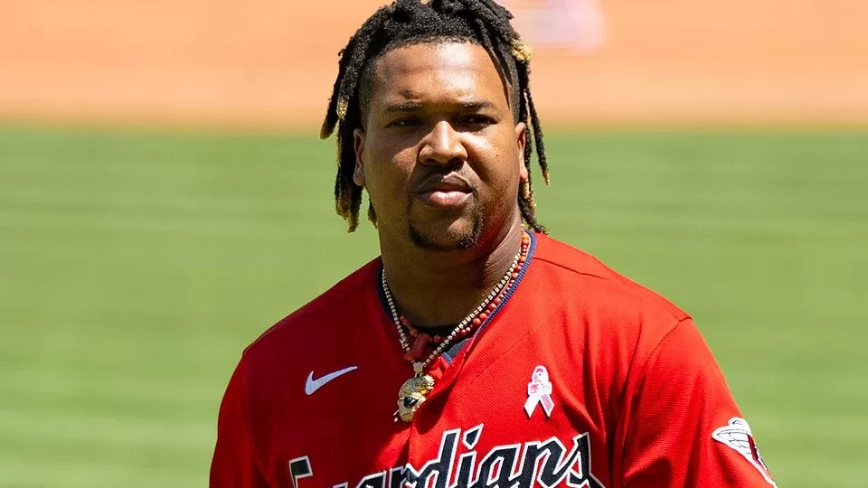 Jose Ramirez con el uniforme de los Cleveland Guardians