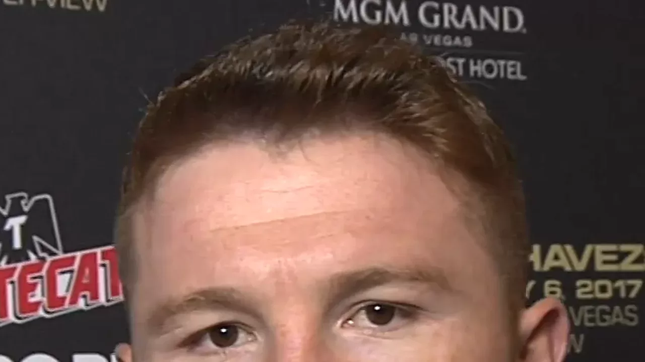 Saul 'Canelo' Alvarez, campeon mundial de boxeo mexicano