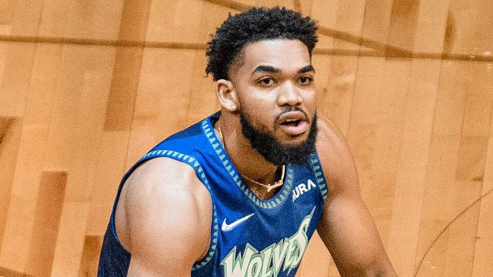 Karl-Anthony Towns, ala-pivot de los New York Knicks