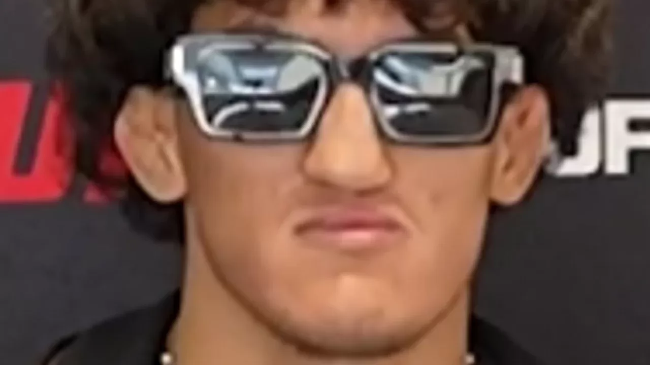 Raul Rosas Jr., peleador de UFC en conferencia de prensa