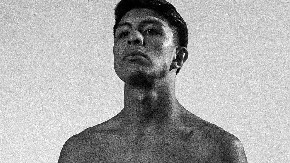Jaime Munguia, campeon supermediano de la AMB