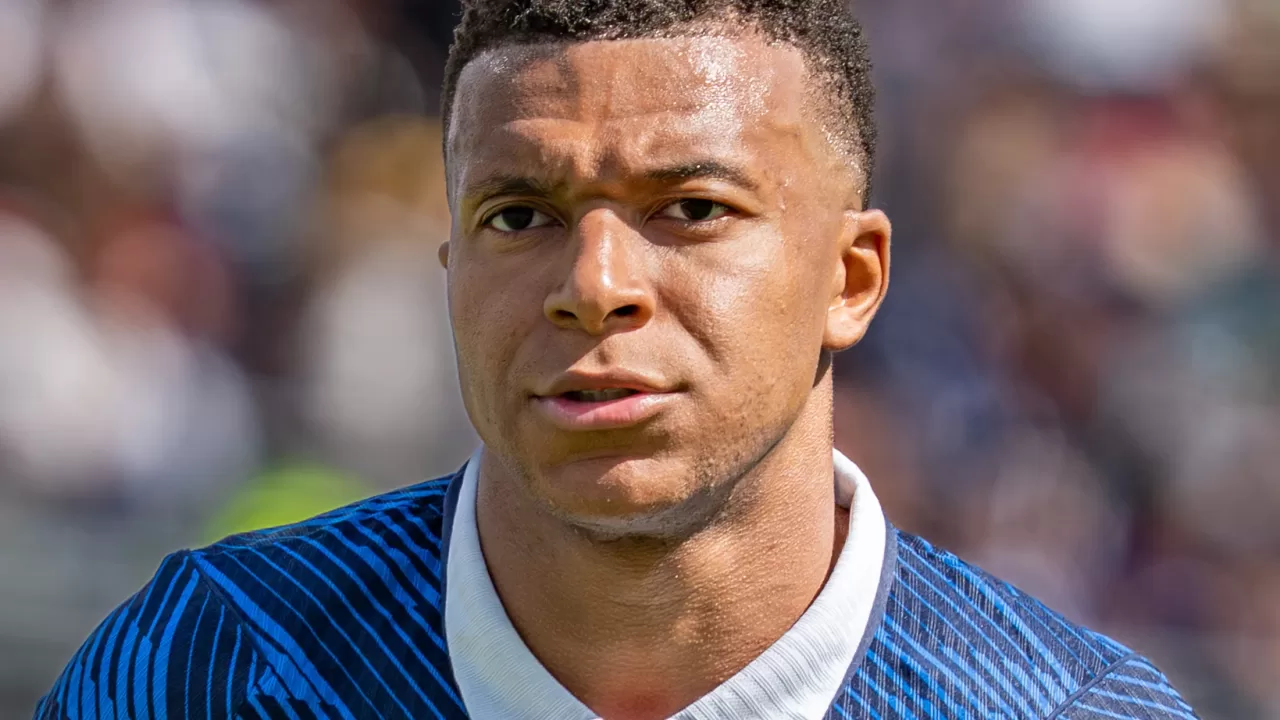 Kylian Mbappe con la camiseta de la seleccion de Francia