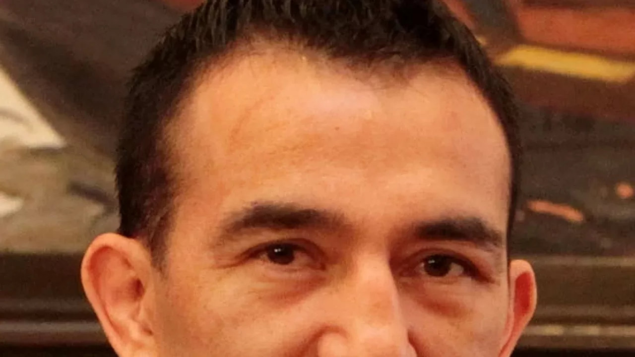 Omar Narvaez, ex campeon mundial de boxeo argentino y padre de Junior Narvaez