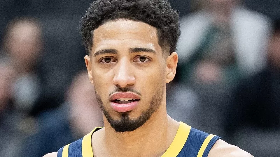 Tyrese Haliburton, base de los Indiana Pacers, durante un partido de la NBA