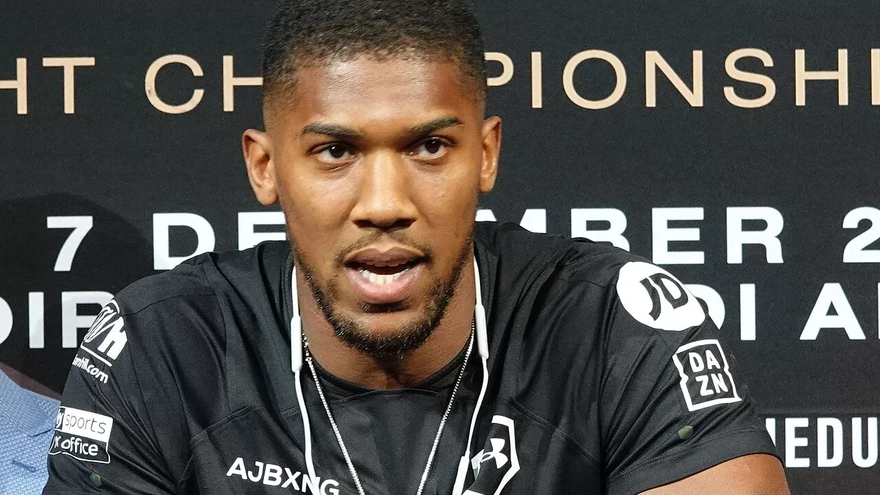 Anthony Joshua en conferencia de prensa