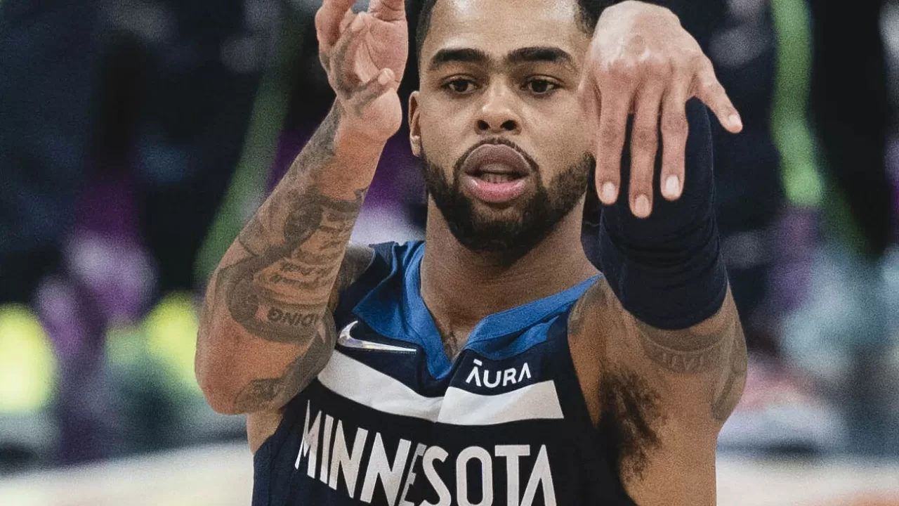 D'Angelo Russell durante un partido de la NBA