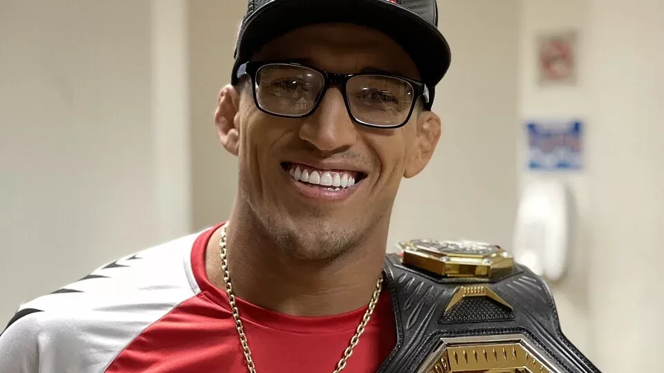 Charles Oliveira, excampeon de peso ligero de UFC