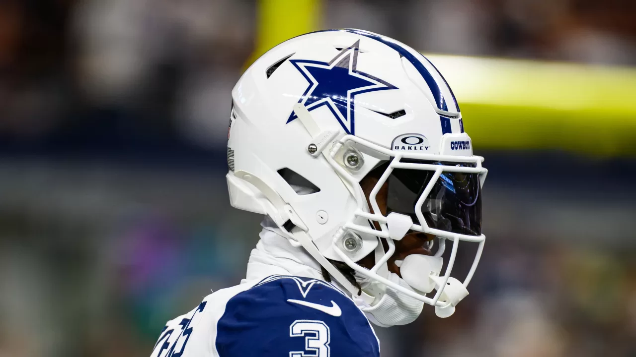 George Pickens, receptor de los Dallas Cowboys, durante el partido ante los Buccaneers