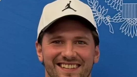 Luka Doncic, base de los Lakers de Los Angeles