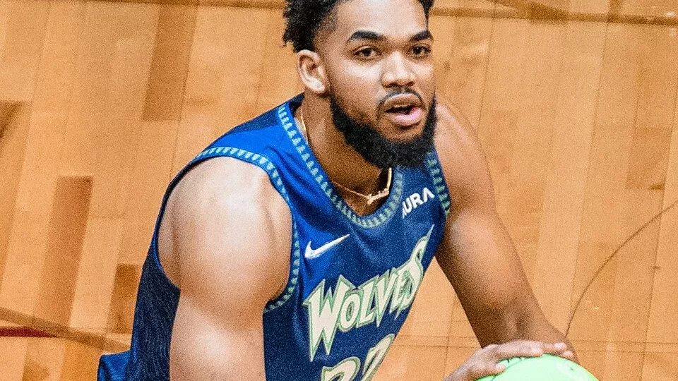 Karl-Anthony Towns durante un partido de la NBA