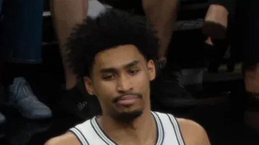 Dylan Harper, novato de los San Antonio Spurs