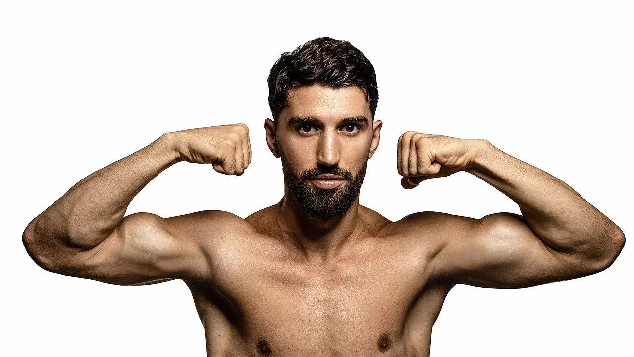 Ermal Hadribeaj, boxeador albanes invicto