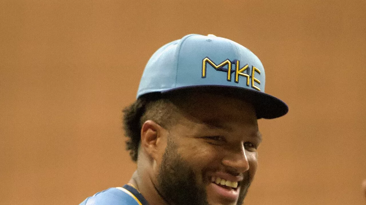 Jackson Chourio, jardinero de los Milwaukee Brewers, en una imagen de archivo