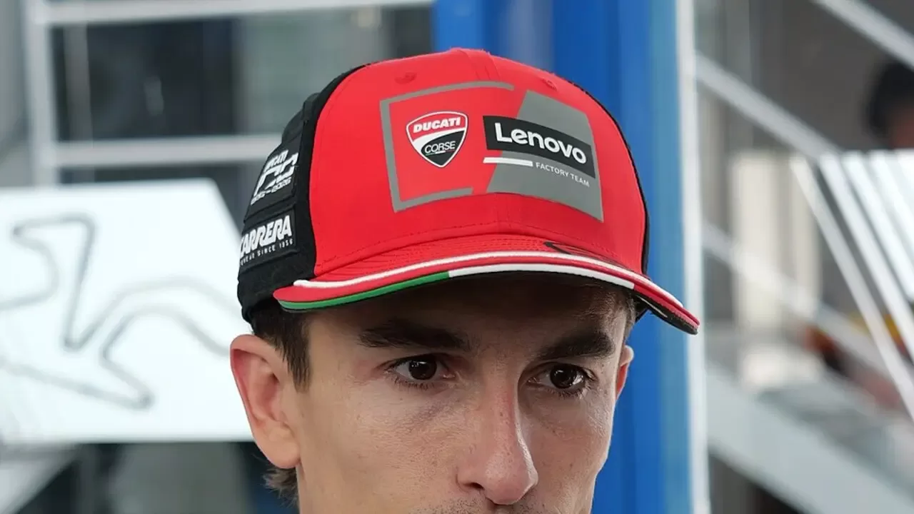 Marc Marquez con el uniforme de Ducati Lenovo
