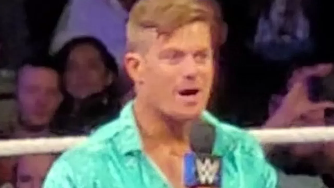 Grayson Waller en un segmento de WWE