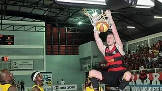 Jugador de Flamengo durante un partido de baloncesto