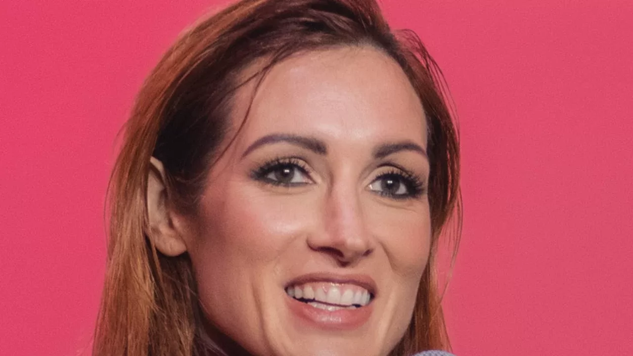 Becky Lynch, luchadora de WWE, rival de Liv Morgan en Raw