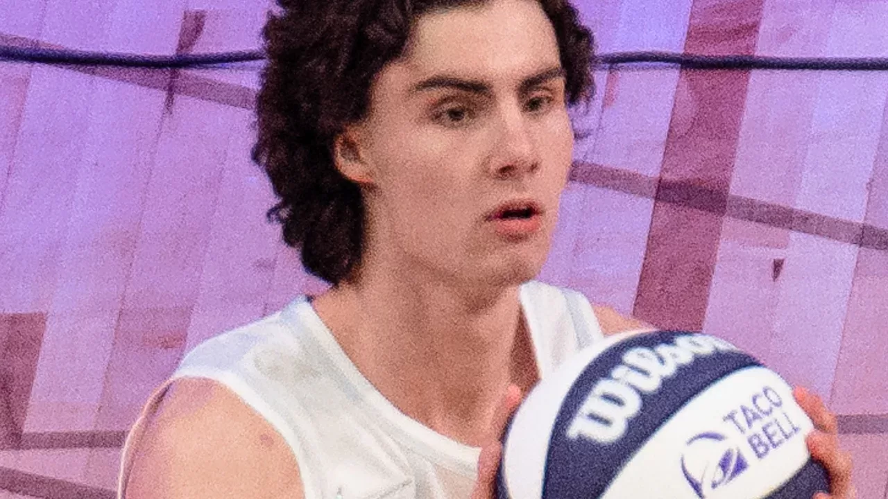 Josh Giddey, base de la seleccion de Australia